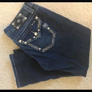 Miss Me Cropped pants